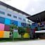 QBix Hotel