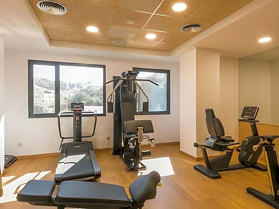Lamaraz Hotels