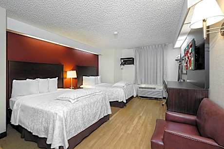 Premium Double Room with Two Double Beds - Pool Side/Smoke Free