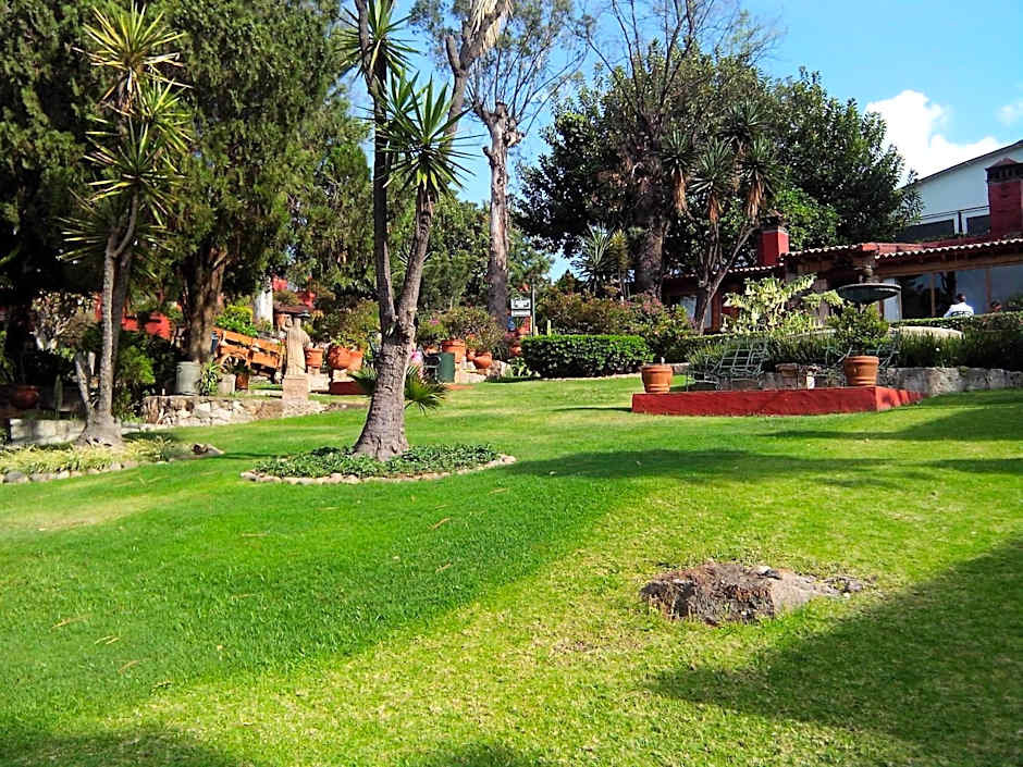 Villa San Jose Hotel & Suites