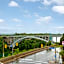 Travelodge by Wyndham Niagara Falls Fallsview