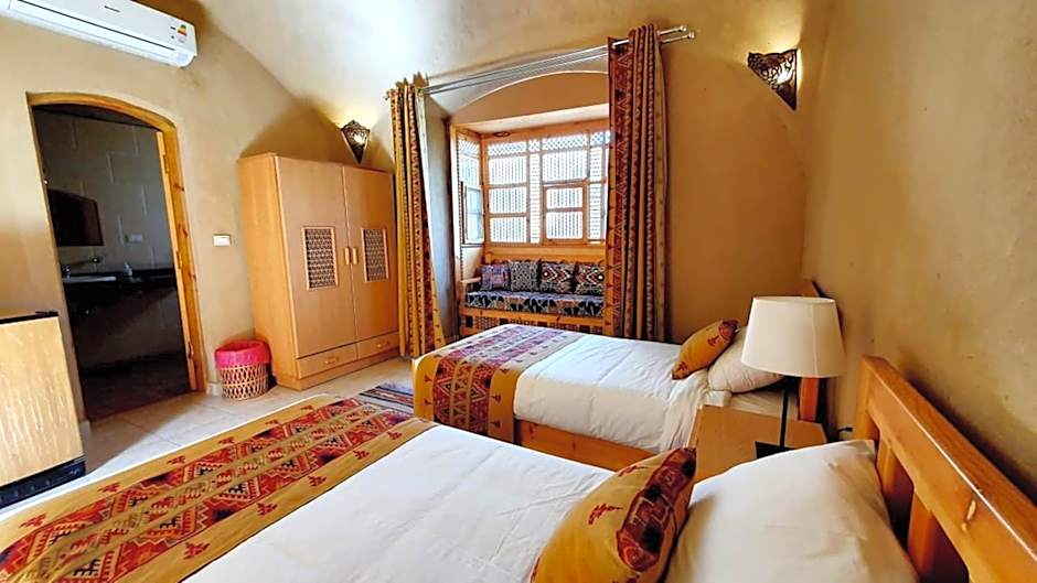 Embrace Hotel