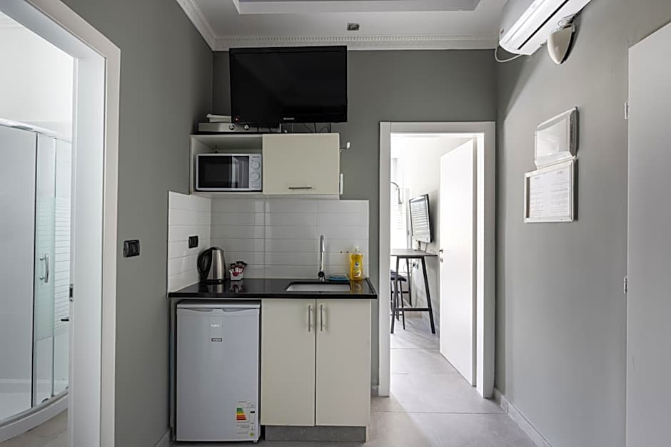 Residence Suites BY RAPHAEL HOTELS