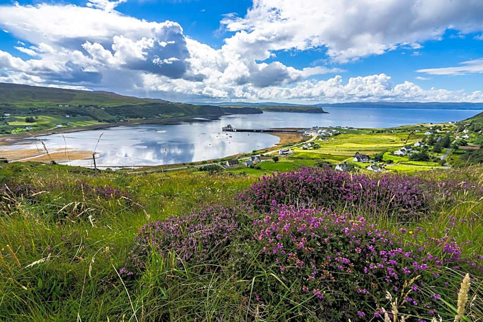 Stones Luxury B&B with hot tub and self-contained rooms