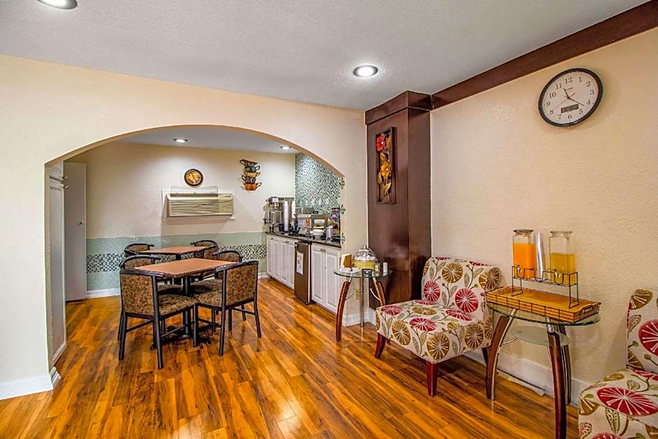 Rodeway Inn & Suites Houston Near Medical Center