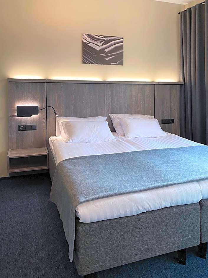 Brut Wine Hotel