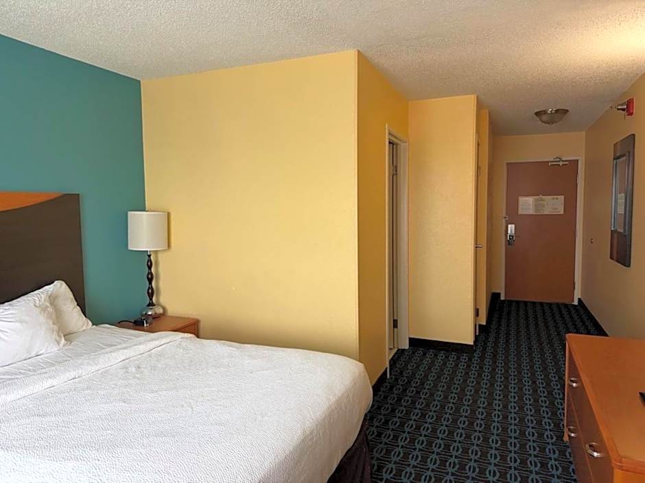 SureStay by Best Western Bismarck