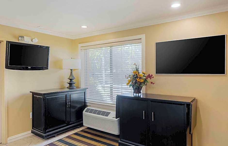 Extended Stay America Suites - Boston - Waltham - 52 4th Ave.