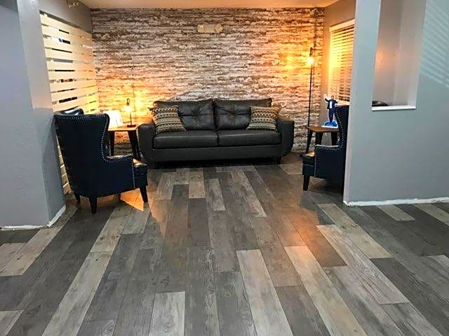 Ramada Limited and Suites Bloomington