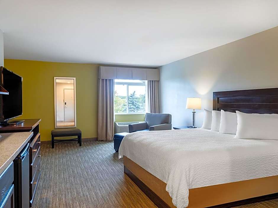 Holiday Inn Express Hotel & Suites Chicago-Libertyville By IHG