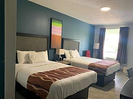 Queen Room with Two Queen Beds - Non-Smoking