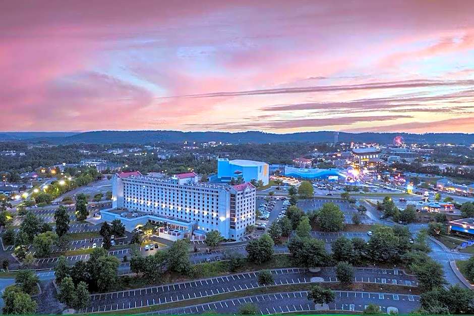 Thousand Hills Resort Hotel