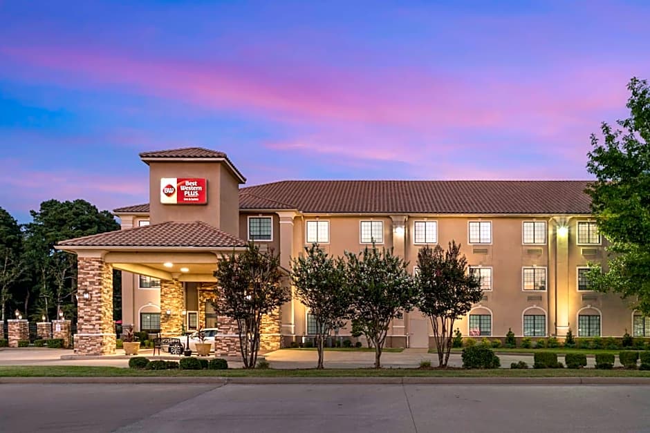 Best Western Plus Crown Colony Inn And Suites
