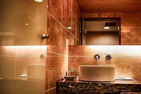 Deluxe Family Suite