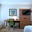 Holiday Inn Express & Suites Milton East I-10 by IHG