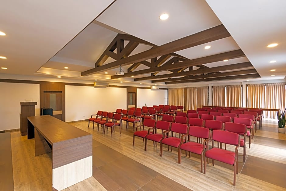 Forest Canopy Resort