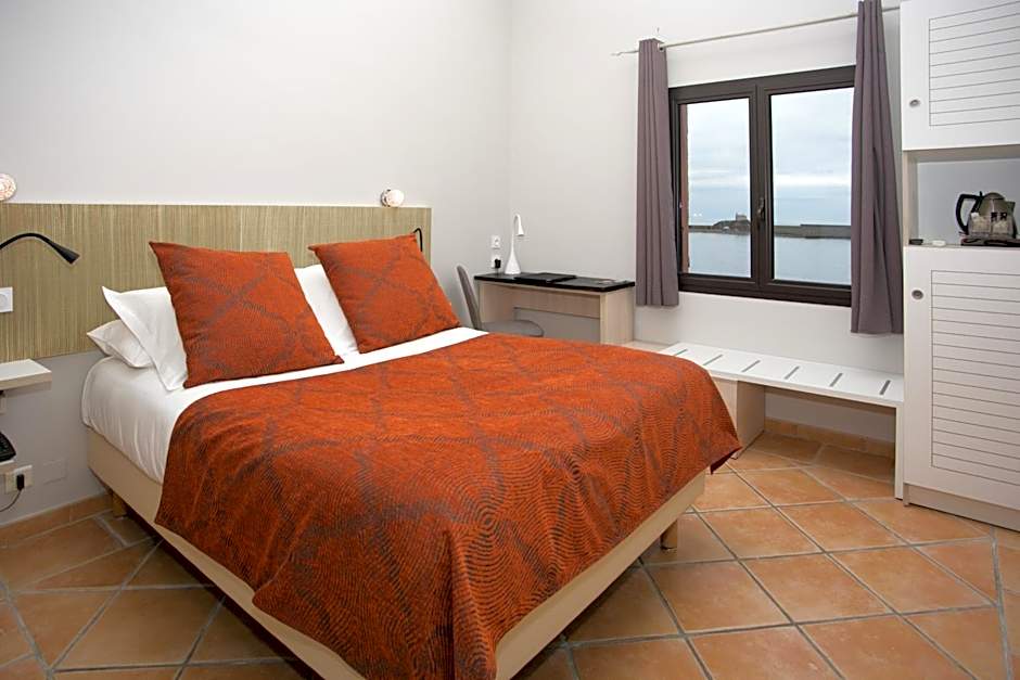 Le Relais Des Trois Mas