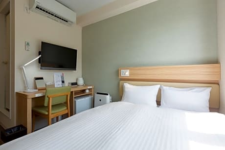 Double Room (2 Adult)