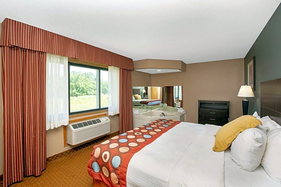 AmericInn by Wyndham Coralville