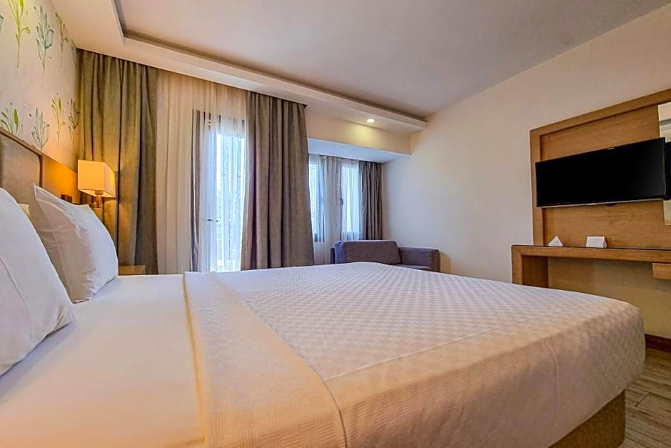 Sundia By Liberty Oludeniz