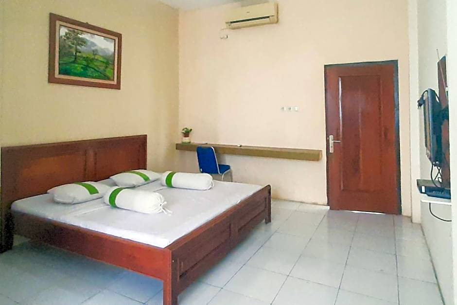 RedDoorz Syariah At Penginapan Sederhana Palembang