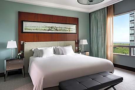 Suite with River View