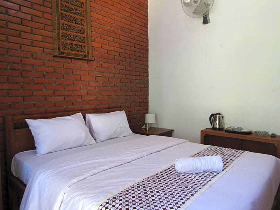 Penginapan Udin Syariah Bukit Rhema