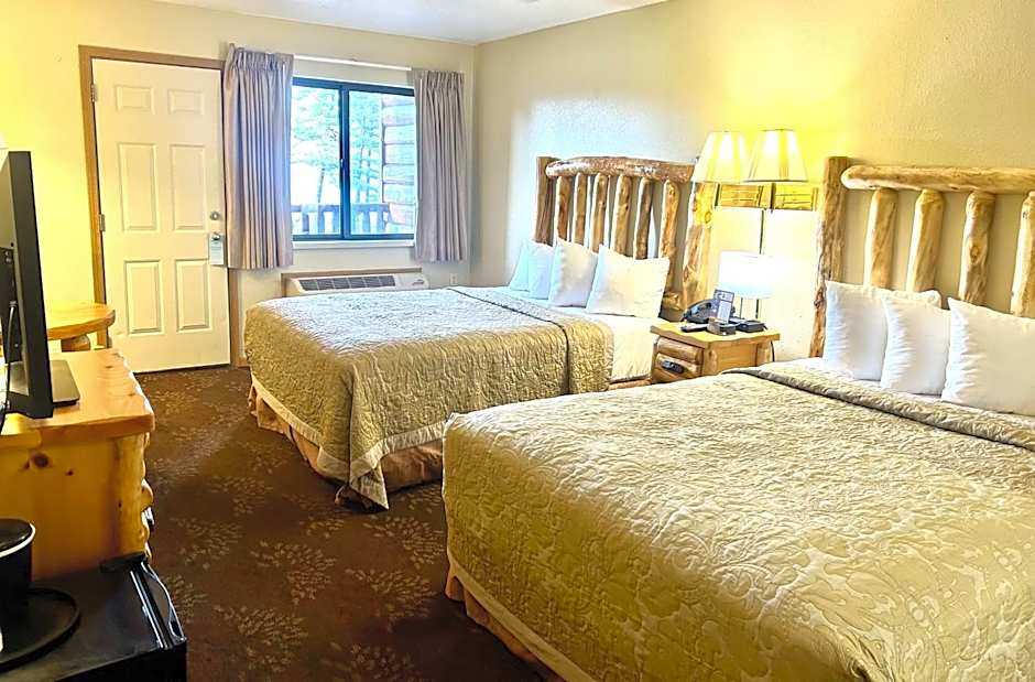 Super 8 by Wyndham Bridgeview of Mackinaw City