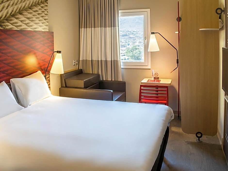 Ibis Iquique