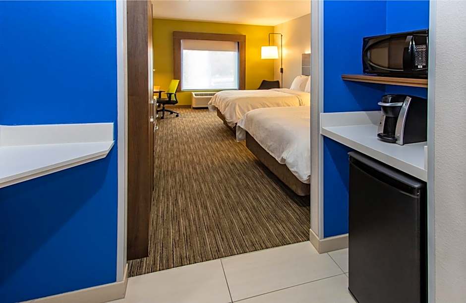 Holiday Inn Express Hotel & Suites Roseville - Galleria Area By IHG