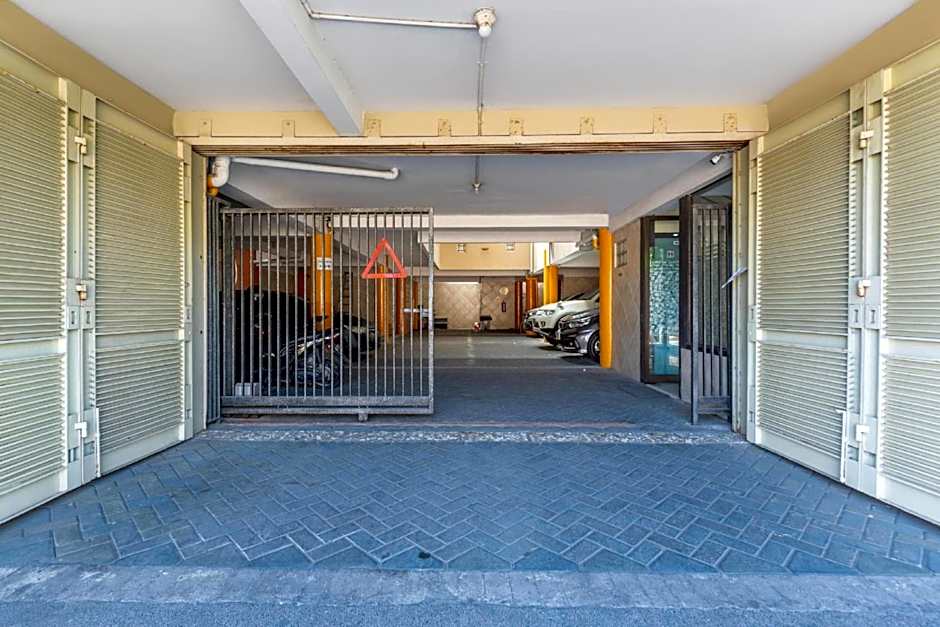 Hotel O Surabaya City Center Near Wonokromo Station