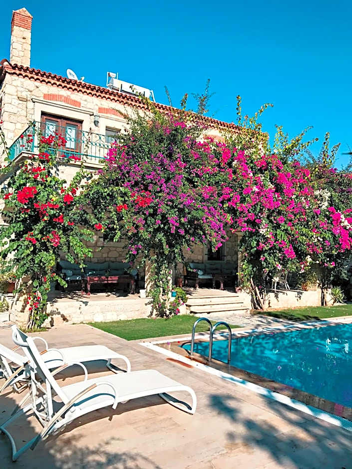 Alacati Zeytin Konak Hotel