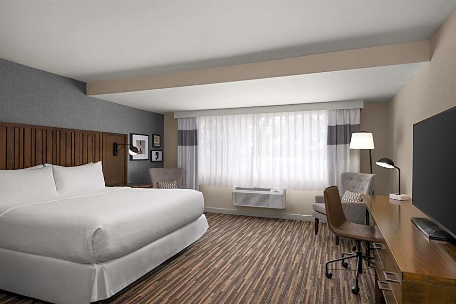 Best Western Premier Plainview-Long Island Hotel