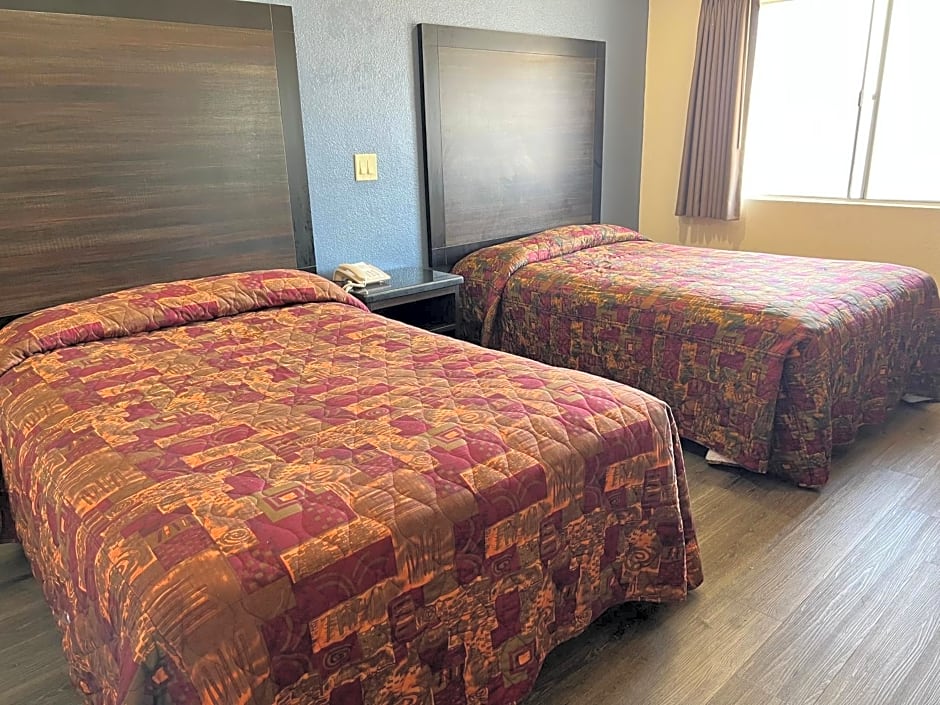 Economy Inn Fresno