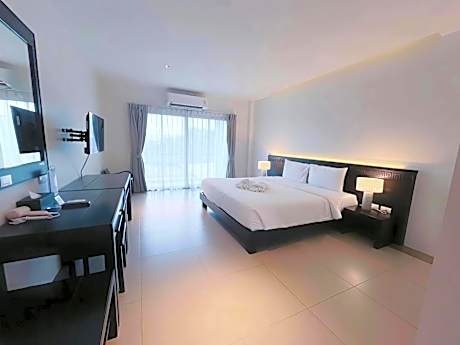 Double Room with Pool View