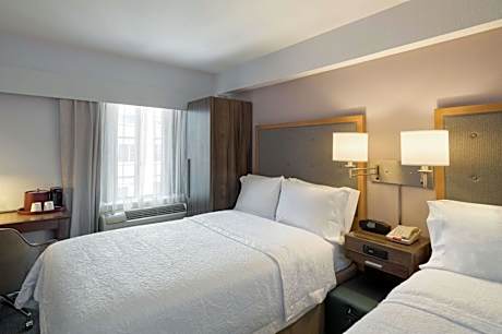 Double Room with Two Double Beds - Non-Smoking
