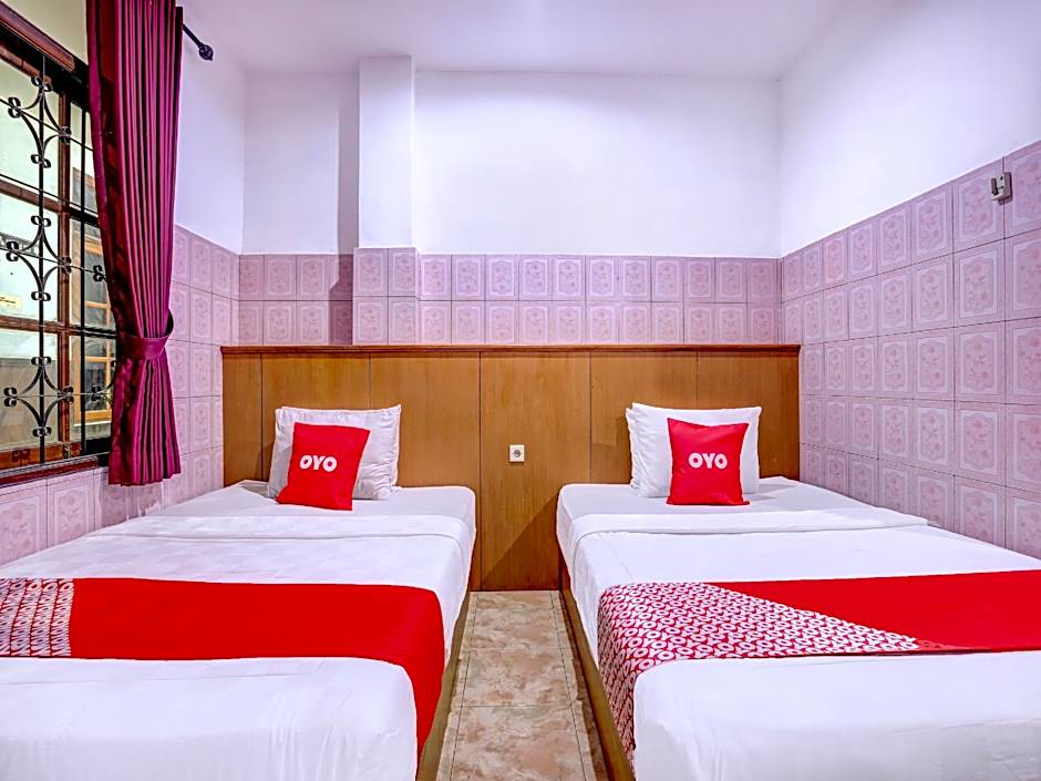 OYO 90201 Hotel Bina Artha