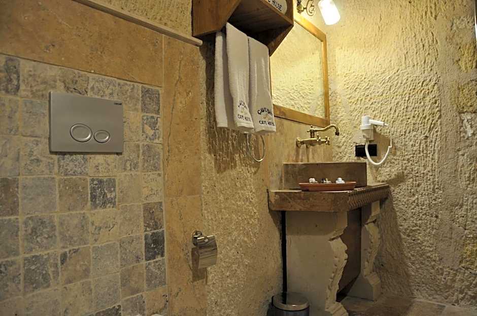 Çavuşin Cave House-Cappadocia