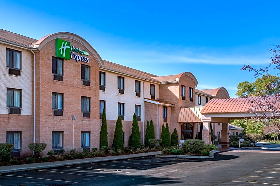 Holiday Inn Express Hotel & Suites Canton By IHG
