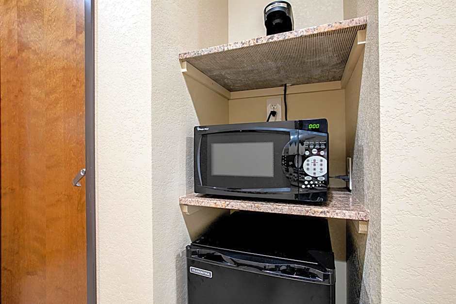 Comfort Suites Fishkill near Interstate 84