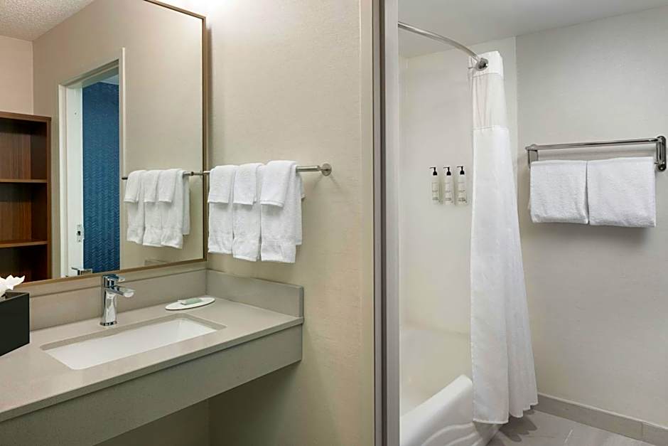 Fairfield Inn & Suites by Marriott Jacksonville Airport
