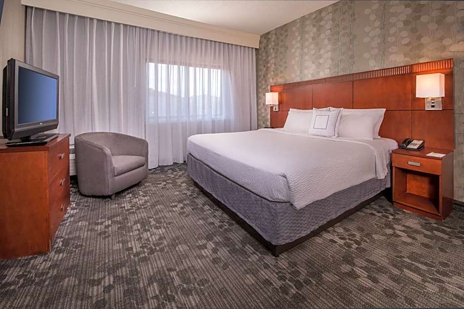 Courtyard by Marriott Dulles Airport Chantilly