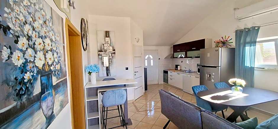 Apartments CVITA Holiday