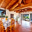 Villas with air conditioning and shared pool, just a few minutes from La Pelosa beach