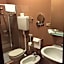 Le Petit Hotel