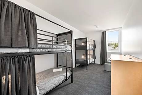 Bed in 4-Bed Mixed Dormitory Room