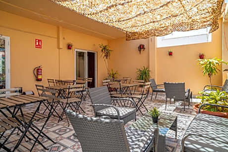 Ella Torremolinos Centro