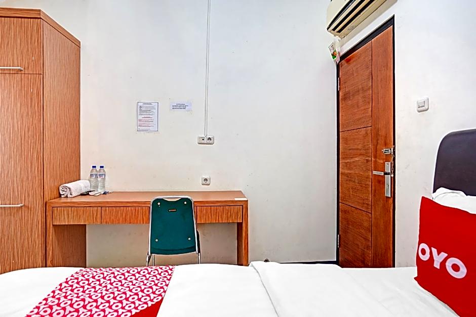 OYO 90801 Deanofaa Residence Syariah