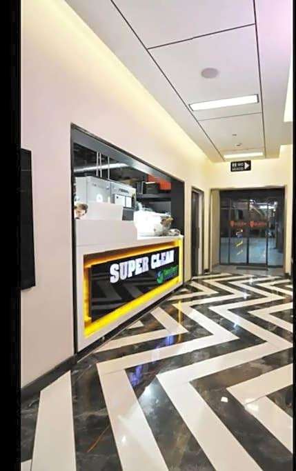 Live lavishly balcony 30 plus floor