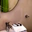 Ilianthos Apartments & Rooms